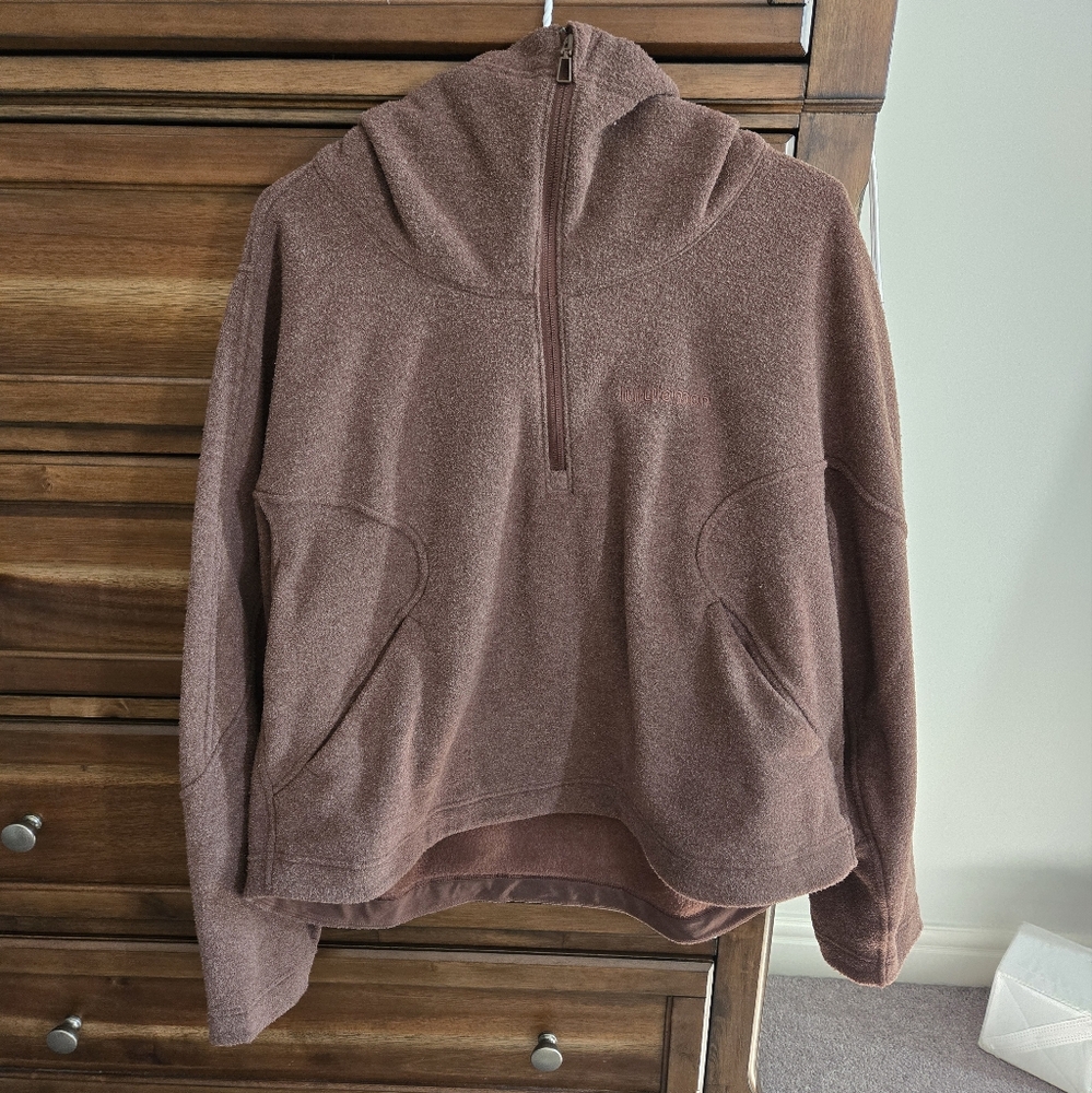 Lululemon Loop Terry Fleece - Picture 2 of 5